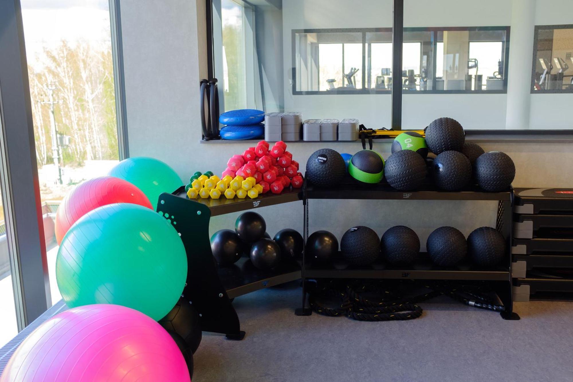 Wr Sport Hotel & Spa - Centrum Sportu I Rozrywki Свилча Екстериор снимка